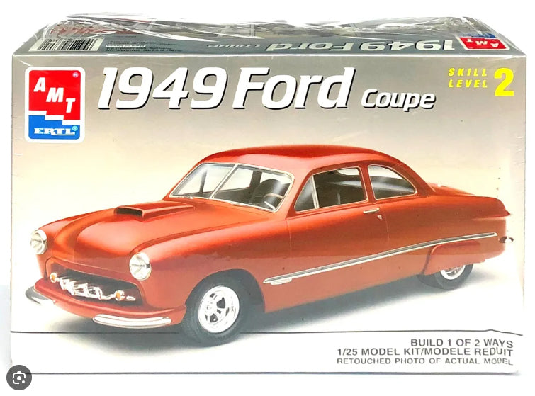 1949 Ford Coupe Model 1/25