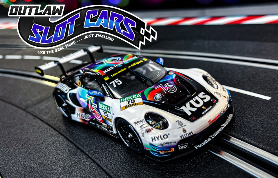 72227764 Porsche 911 GT3 R Team Bernhard