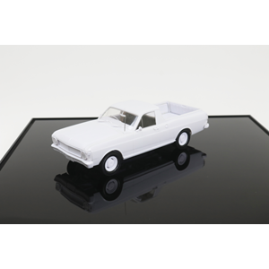 DDA 1:24 Plastic Kit XW Ute Stand SKU - DDA244K